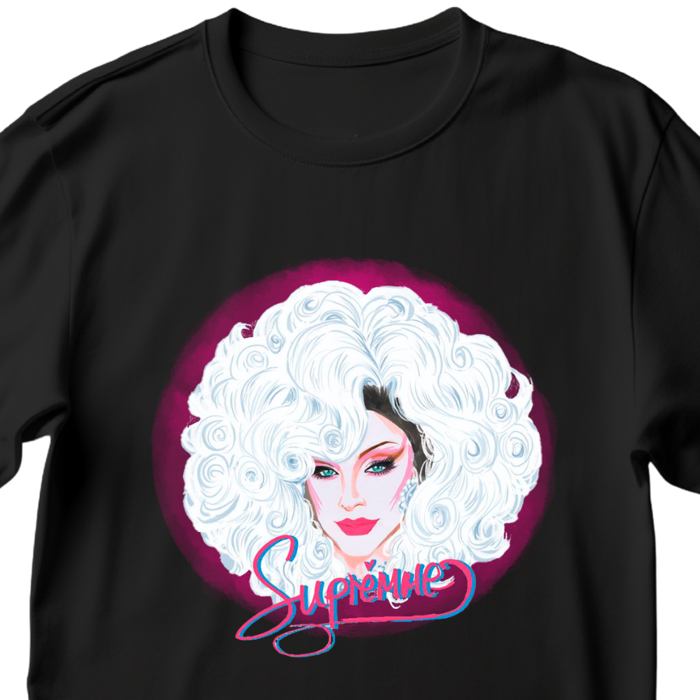 Camiseta Ilustración Supremme de Luxe + Tarjeta Firmada + Sobre personalizado